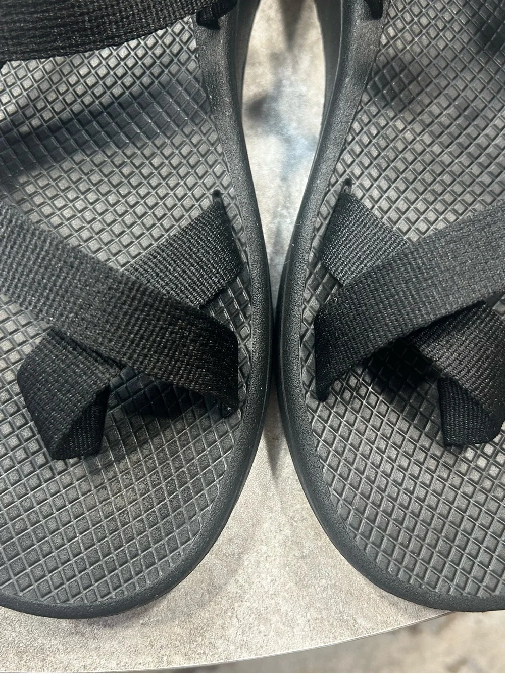 Chaco Men’s Size 13  Black Strappy Comfort Sandals